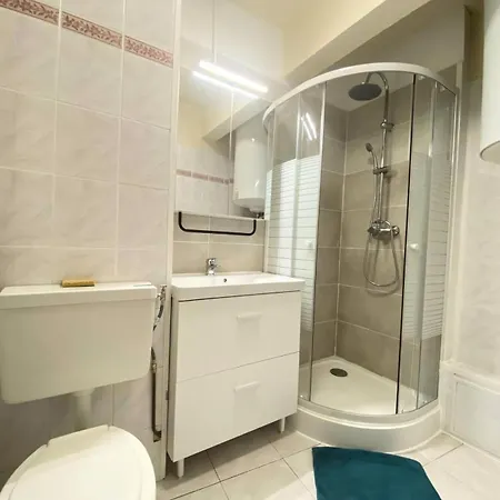 Apartment Le Chabian - 5 Couchages Dans Avec Piscine Mae-7121 Le Grau-du-Roi